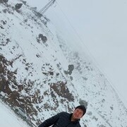  ,  Oktamjon, 31