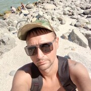  ,   Yury, 32 ,   ,   