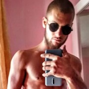  ,  Dymas, 32