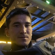  ,  Akzhol, 31