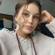  , 