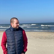  ,   Yevhenii, 31 ,   ,   , c 