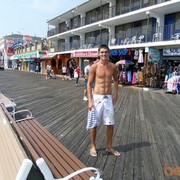  ,   Max, 33 ,   