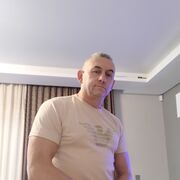  ,  Artur, 48