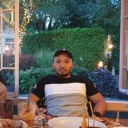  ,   Alex, 35 ,   c 