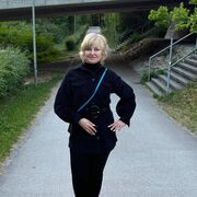  Ronsberg,  Aljona, 40