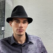  ,  Alex, 23