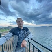  ,   Konstantin, 32 ,   ,   