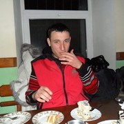 ,   Nikita, 33 ,   