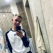  ,  Danil, 24