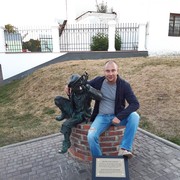  ,  Anton, 45