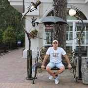  ,   Maks, 49 ,   , 