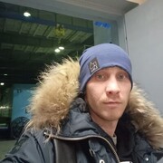  ,  Artem, 33