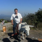  ,   Viktor, 64 ,   