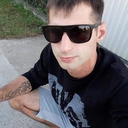  ,  Vadima, 33