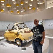   BMW  -  ))