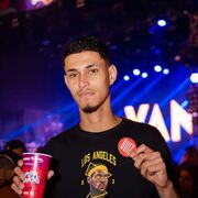  ,   Lucas, 28 ,   ,   