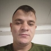 ,  Viktor, 27