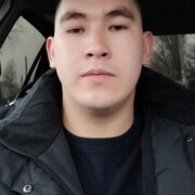  ,  Sasha, 32