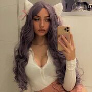  ,   Viktoria, 25 ,   ,   
