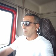  ,   Gagik, 45 ,   c 