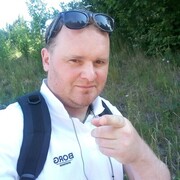  ,  Renaldas, 40