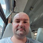  ,   Mikhail, 40 ,     , c 