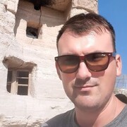  ,   Ihor, 40 ,   ,   