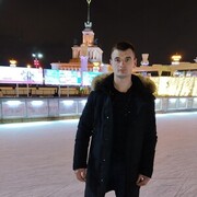  ,  Victor, 28