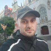  ,   Andrej, 31 ,   ,   