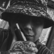  ,  Tim, 26