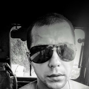  ,  Leon, 32