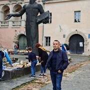  ,   Emil, 40 ,   ,   