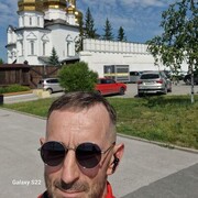  ,   Vladimir, 51 ,   c 