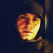 ,  Nik, 34