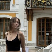  , 