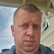  ,   Viktor, 39 ,   ,   