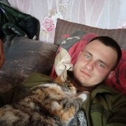  ,  Ahdrij, 26