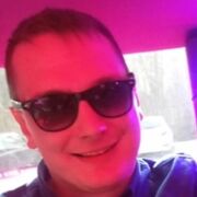  ,  Dima, 32