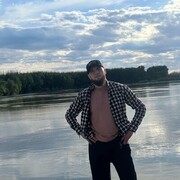  ,  Abrek, 29