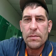  ,  Azat, 45