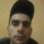  ,   Artur, 33 ,   