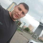  ,  Maksim, 28