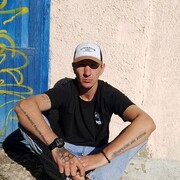  ,   Koss, 37 ,     , c 