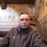  ,  Den, 36