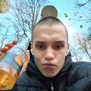  Jouy-en-Josas,  , 21