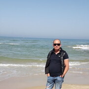  ,   Gheorghe, 54 ,     