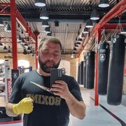  ,  Dima, 28
