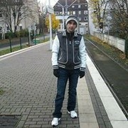  ,  Davit, 41