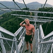  ,   Alexander, 29 ,   ,   
